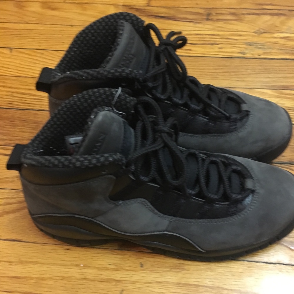 Jordan black and gray retro 10